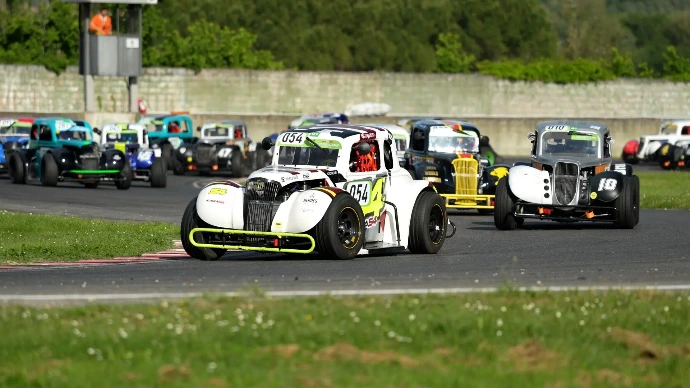 Auto da corsa multiple