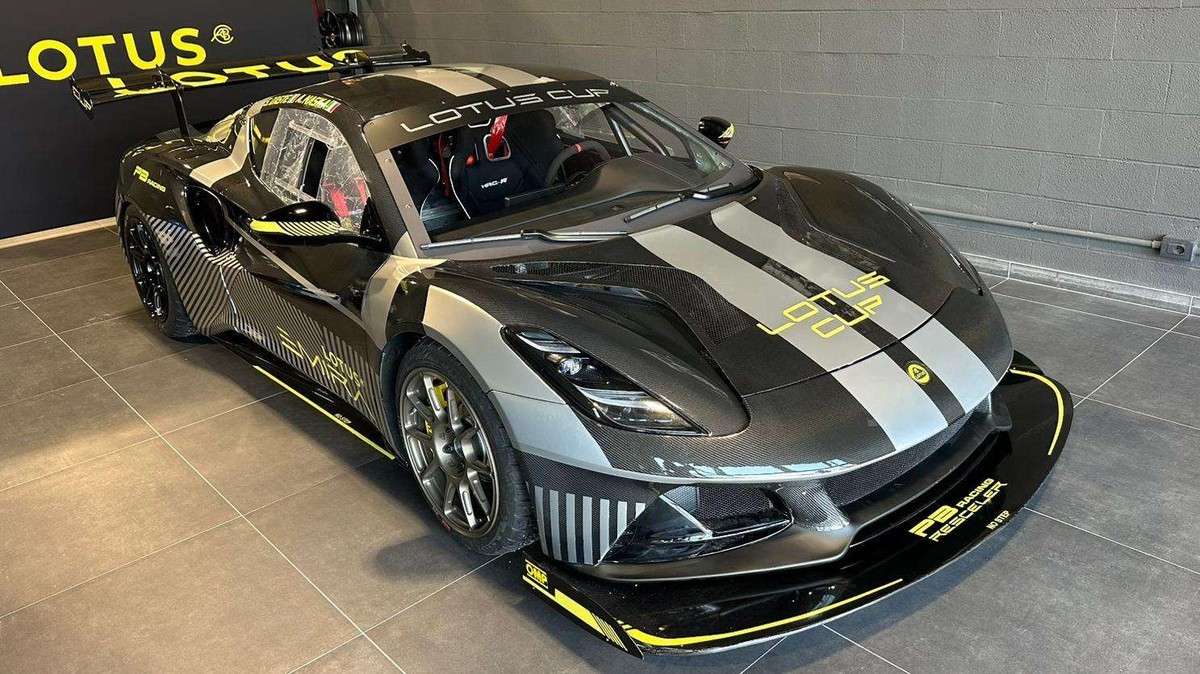 Lotus Emira Cup di Acme Speedworks